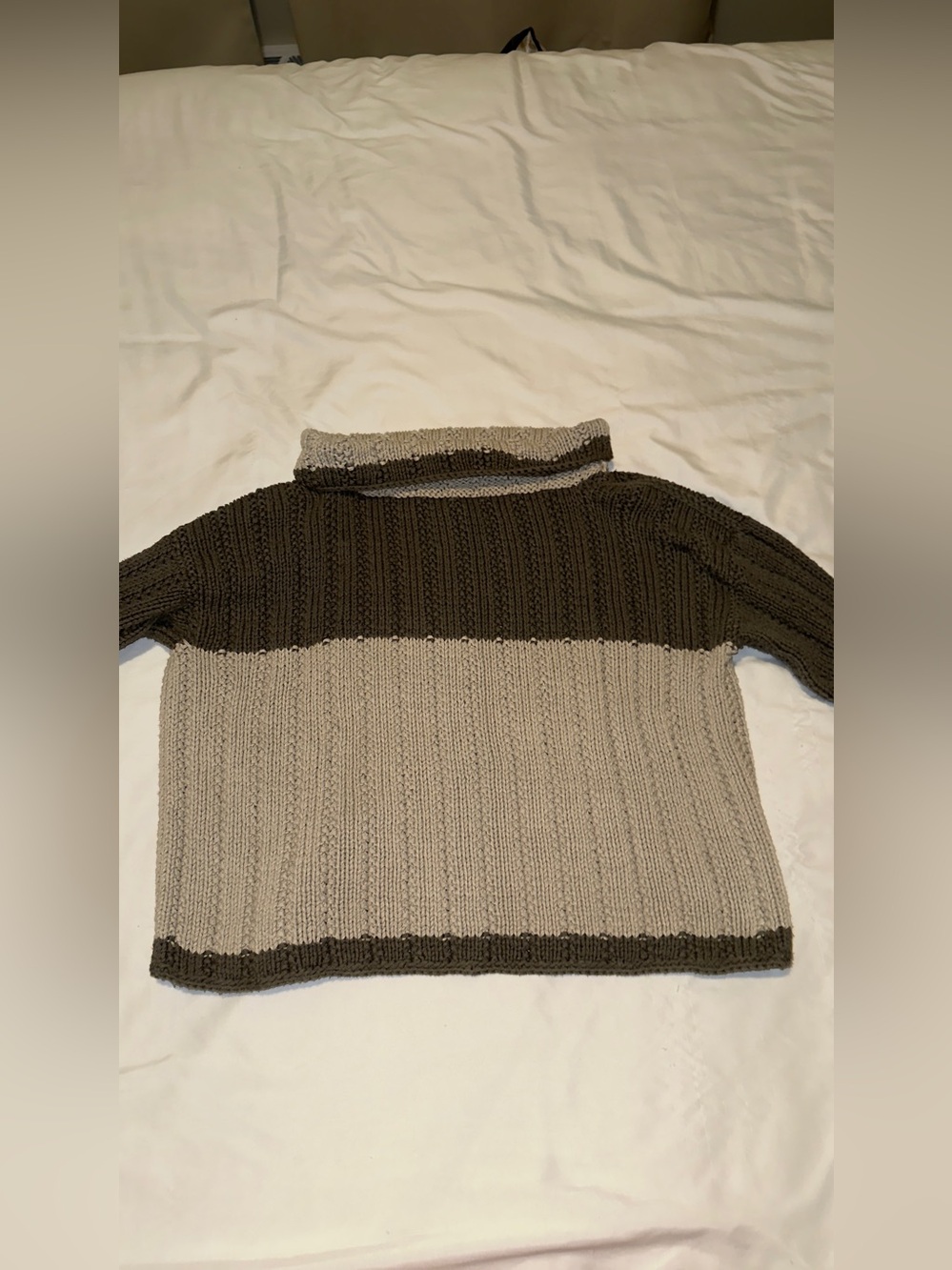 Two-Tone Knit Turtleneck Sweater in Taupe and Olive